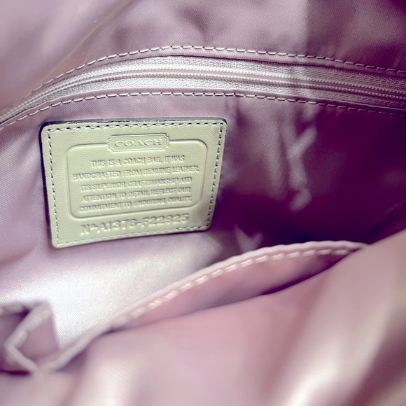 Coach Kristin beige leather crocodile embossed large handbag. - Picture 8 of 9